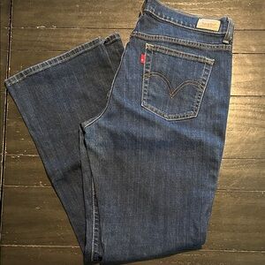 Levi's Women's Straight Leg Jeans in Dark Blue